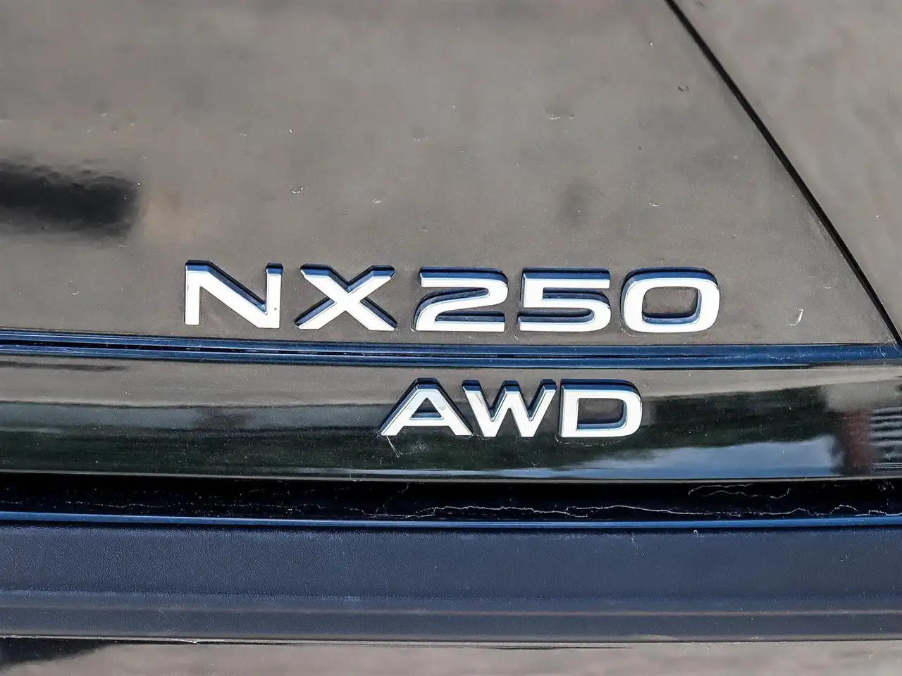Lexus NX - Image 17