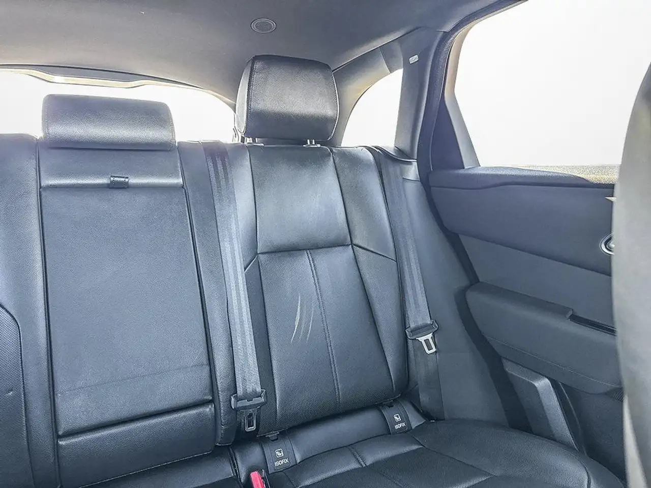Land Rover Range Rover Velar - Image 15