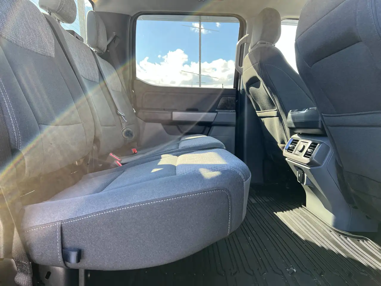 Ford F-150 - Image 23