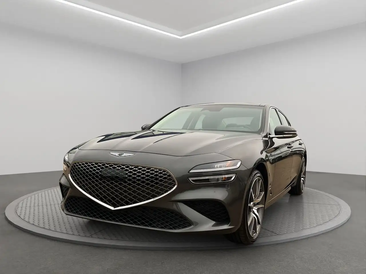 Genesis G70 - Image 1