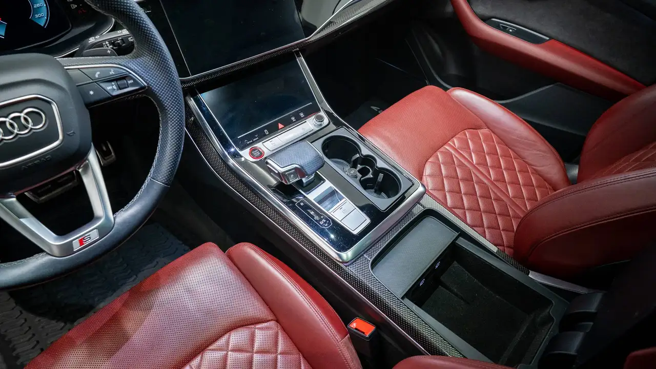 Audi SQ7 - Image 17