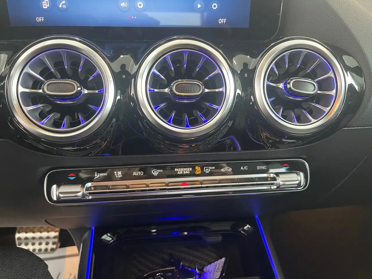 Mercedes-Benz GLA - Image 14