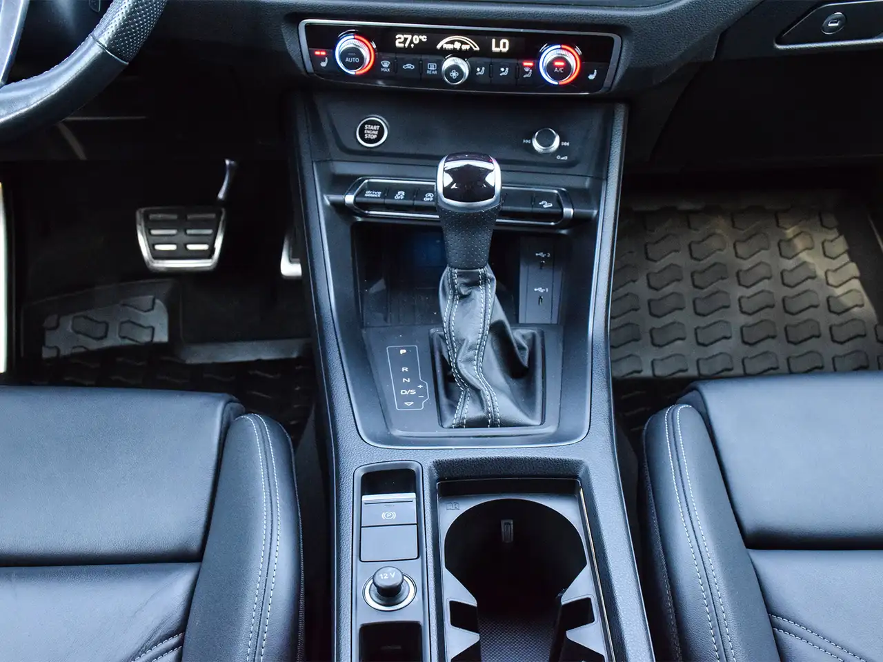 Audi Q3 - Image 21