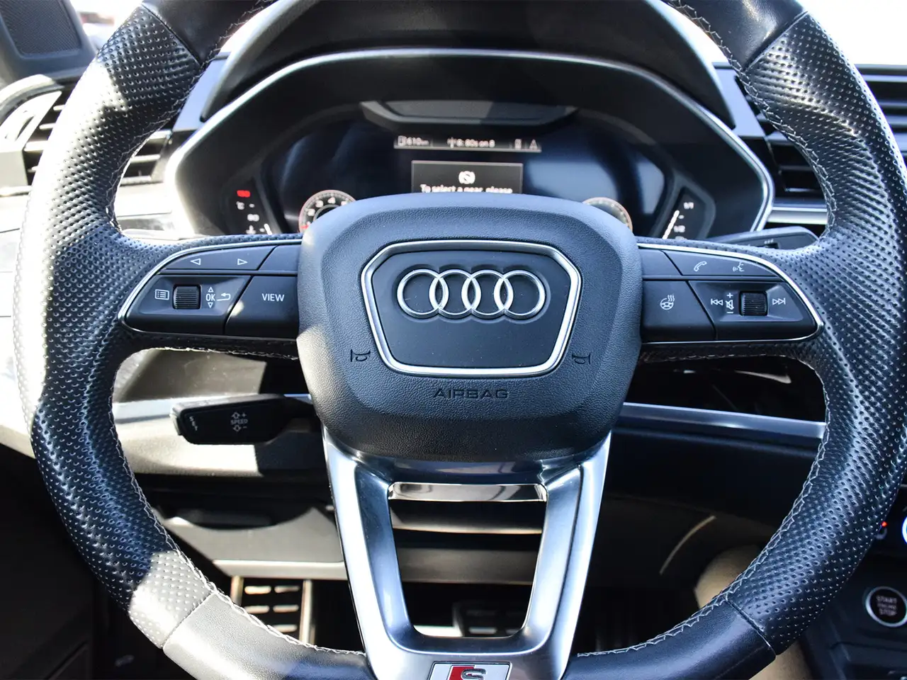 Audi Q3 - Image 23