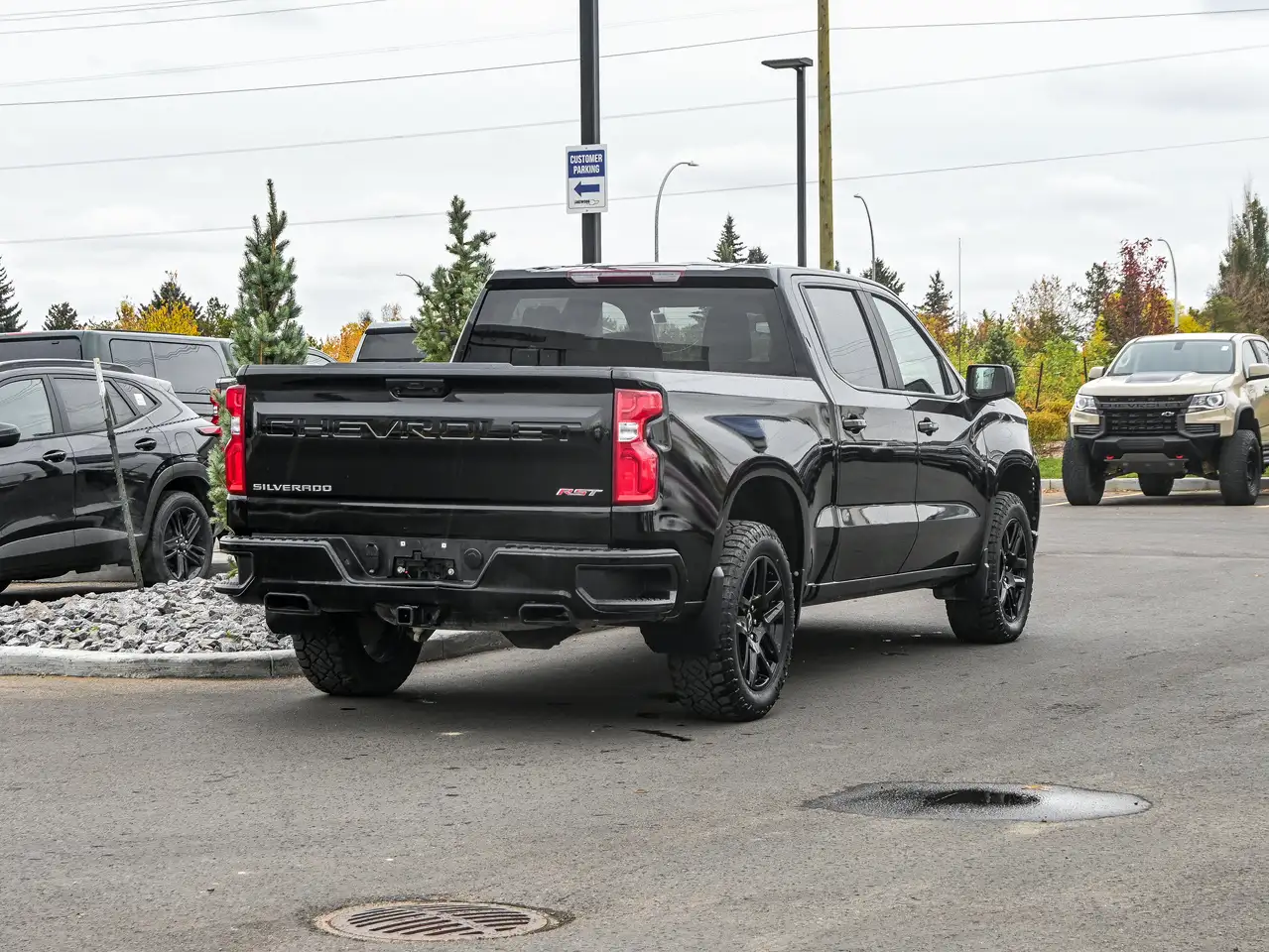 Chevrolet Silverado 1500 - Image 13