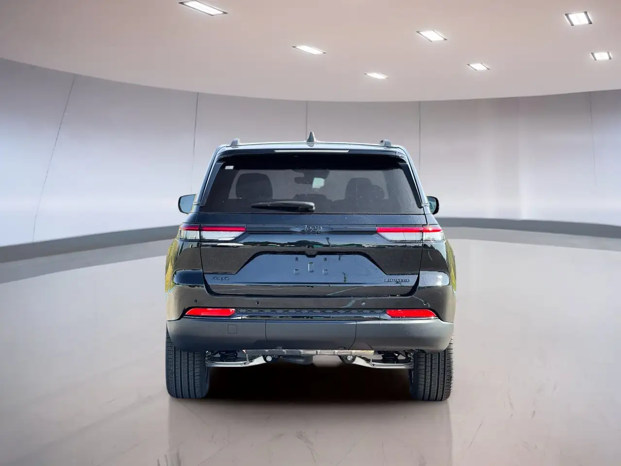 Jeep Grand Cherokee - Image 4