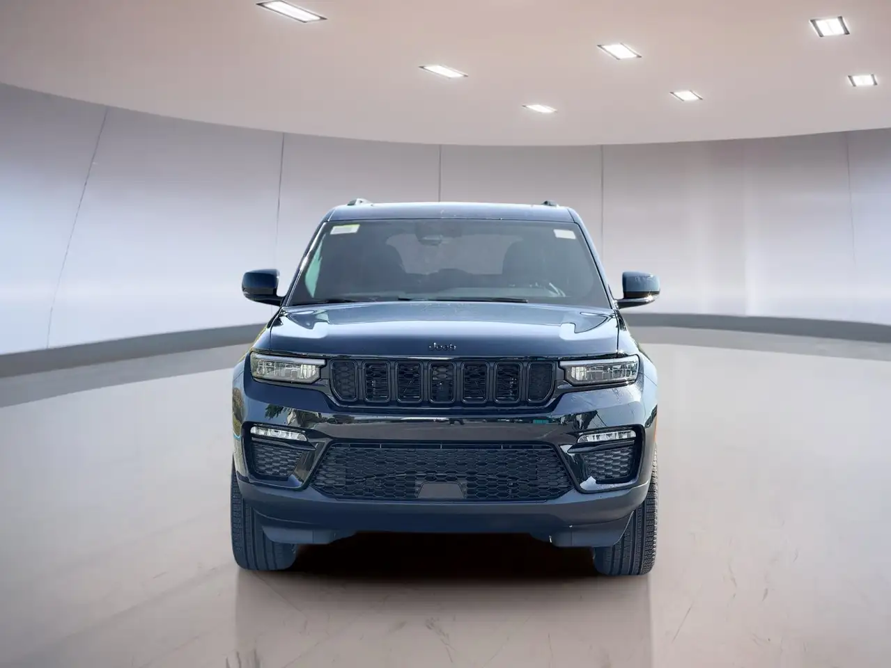 Jeep Grand Cherokee - Image 2