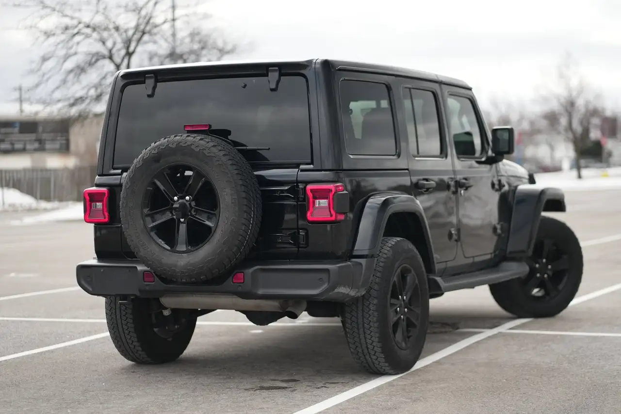 Jeep Wrangler - Image 9