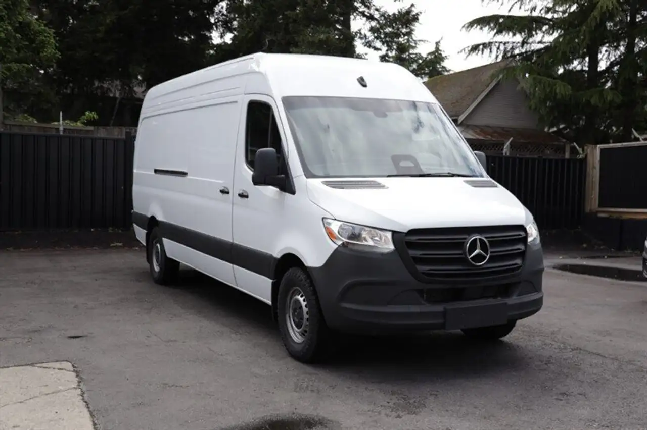 Mercedes-Benz Sprinter - Image 3