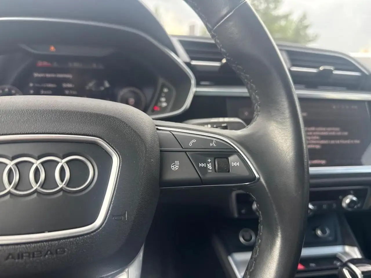 Audi Q3 - Image 16
