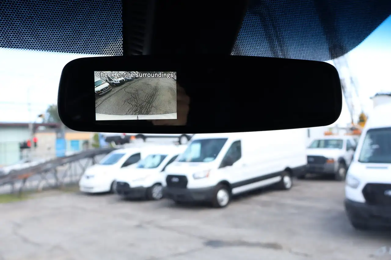 Mercedes-Benz Sprinter 2500 - Image 16