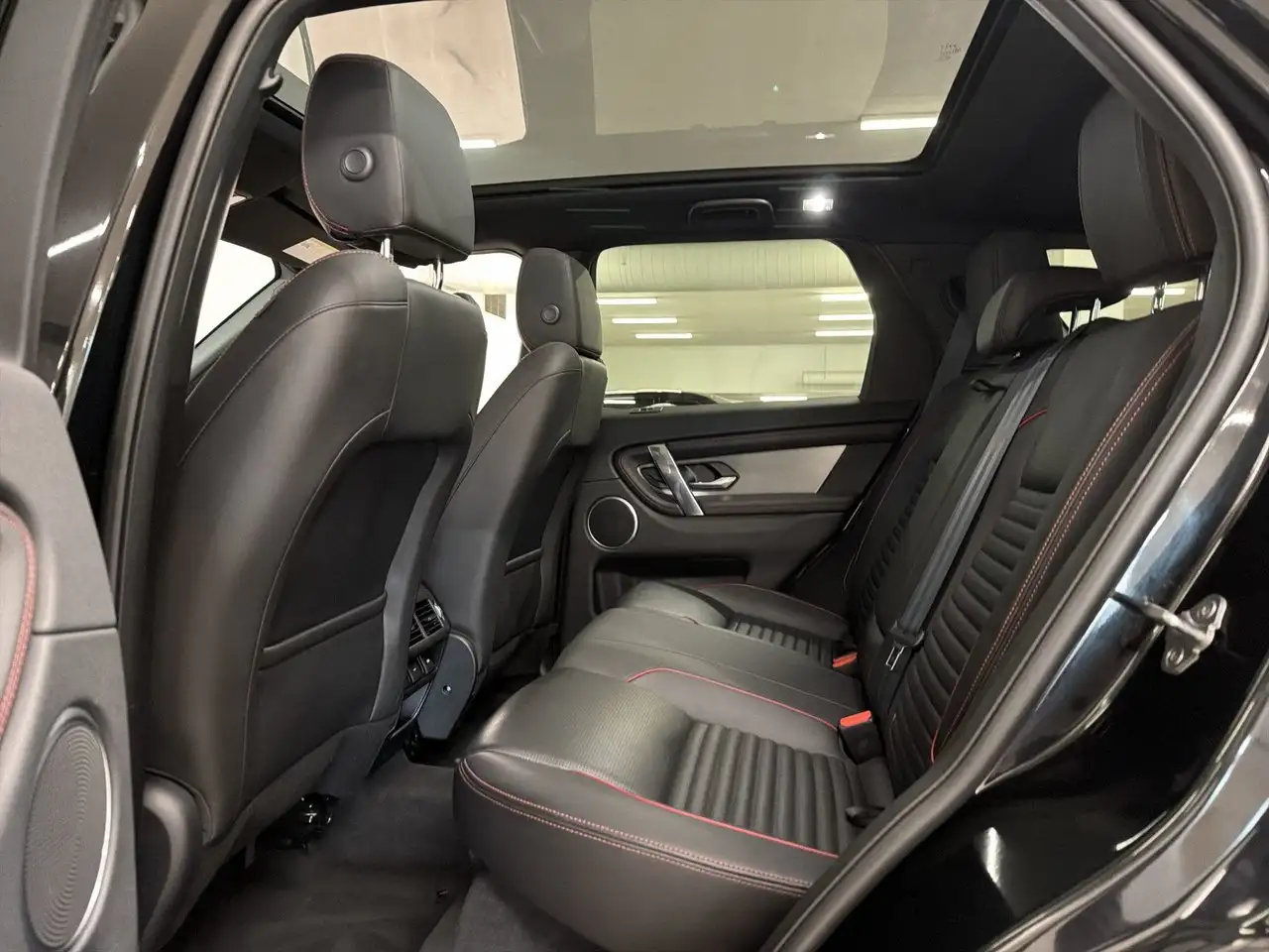 Land Rover Discovery Sport - Image 26