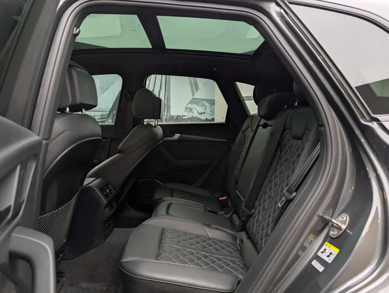 Audi SQ5 - Image 8