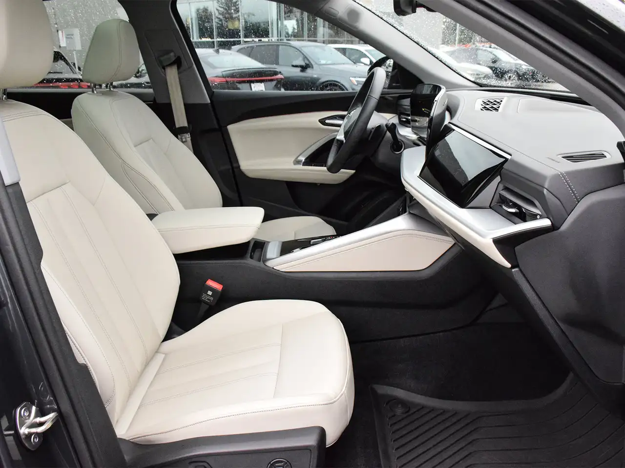 Audi Q5 - Image 25