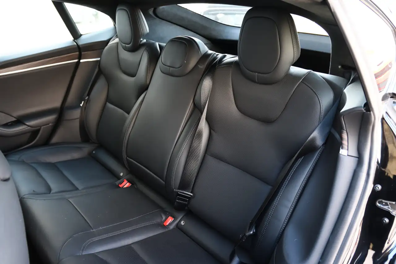 Tesla Model S - Image 14