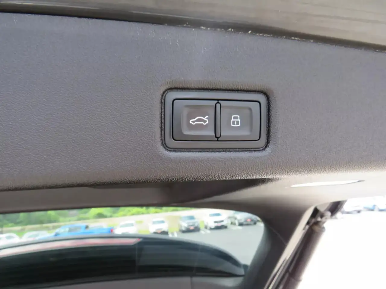 Audi Q5 - Image 11