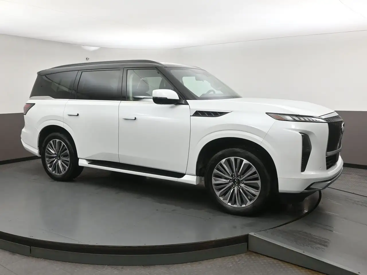 Infiniti QX80