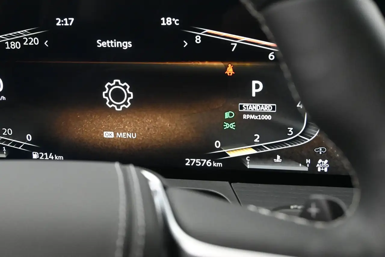 Infiniti QX80 - Image 14