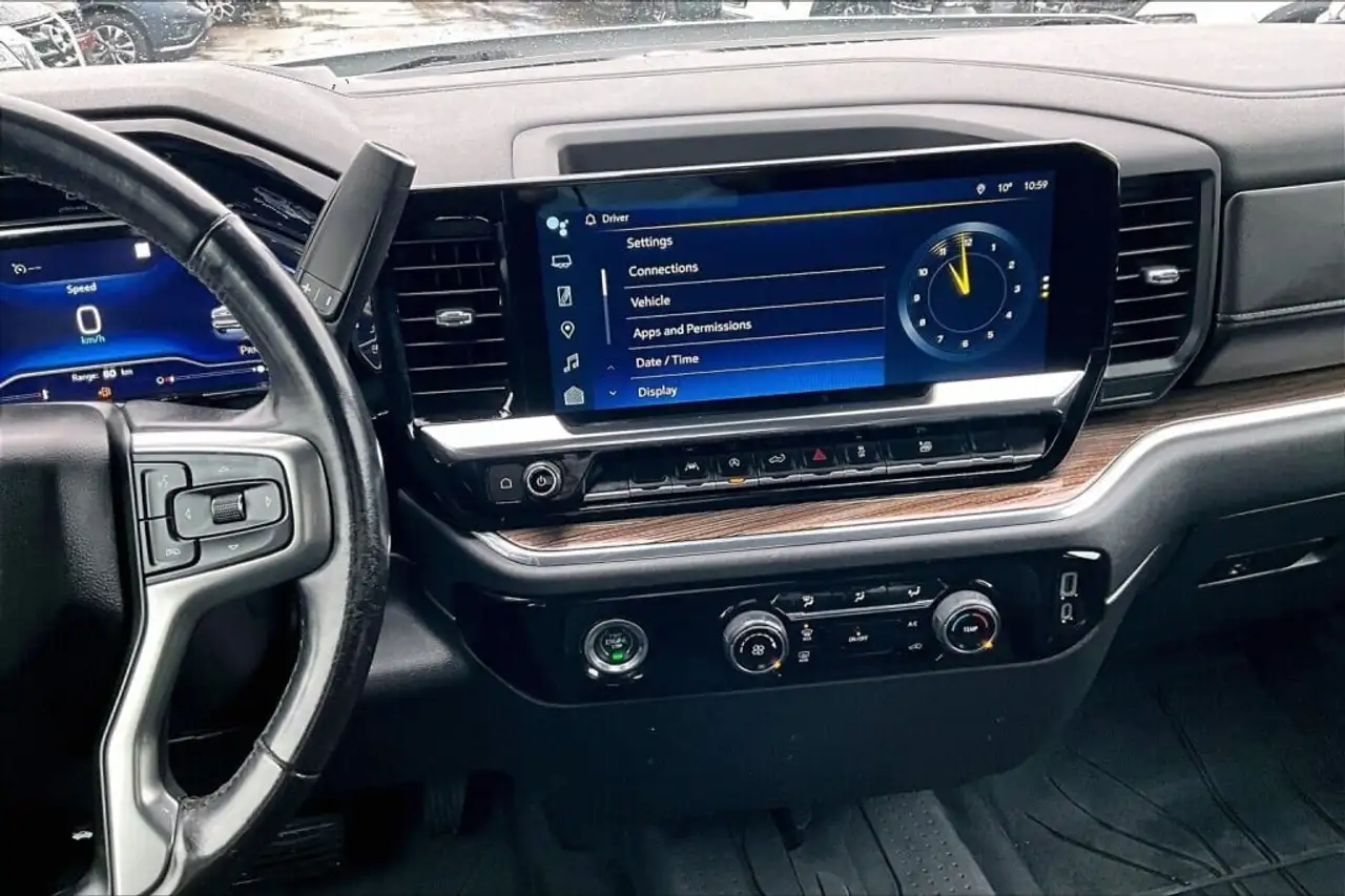 Chevrolet Silverado 1500 - Image 6