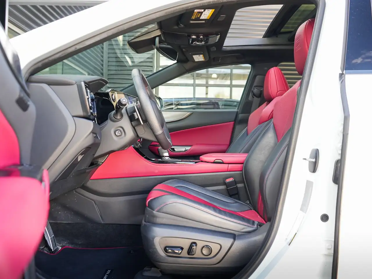 Lexus NX - Image 13