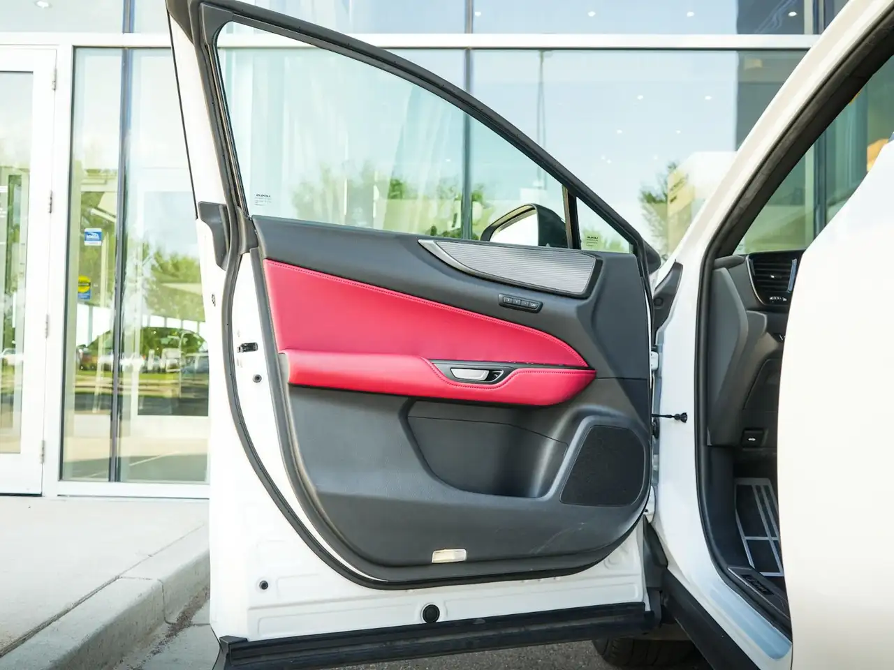 Lexus NX - Image 16