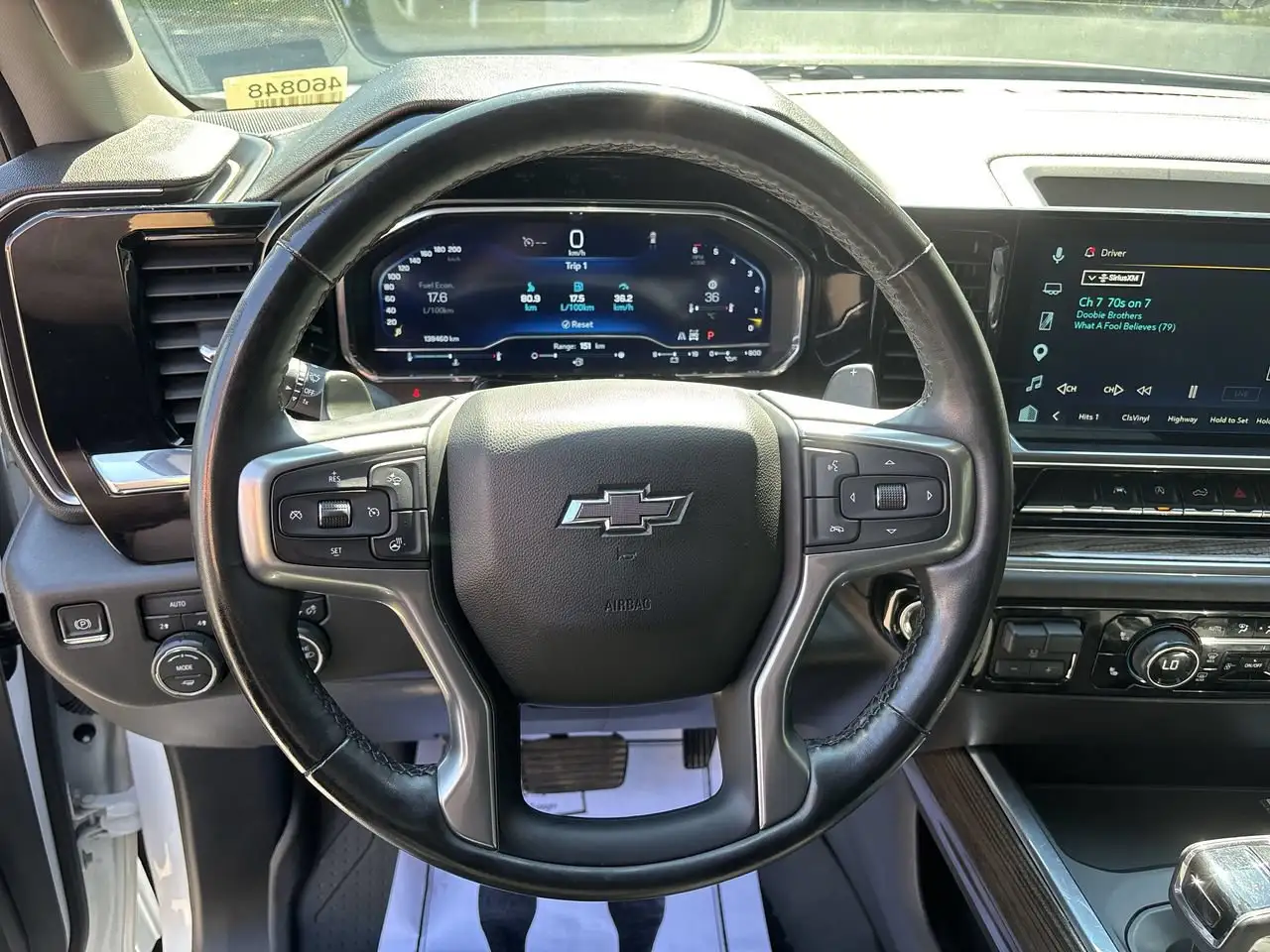 Chevrolet Silverado 1500 - Image 16