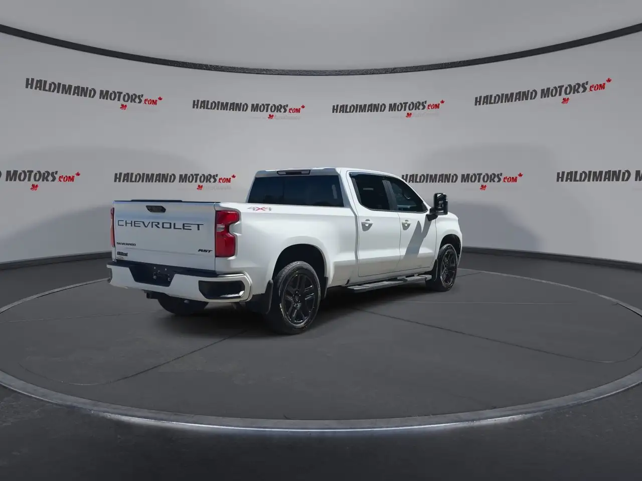 Chevrolet Silverado 1500 - Image 8