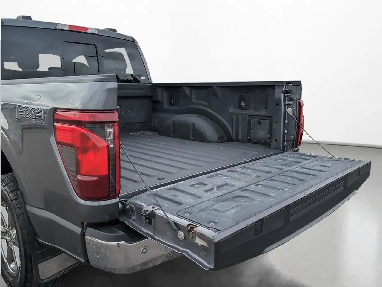 Ford F-150 - Image 14