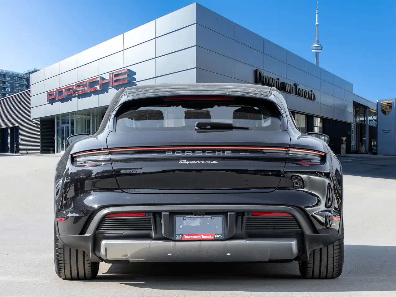 Porsche Taycan - Image 7