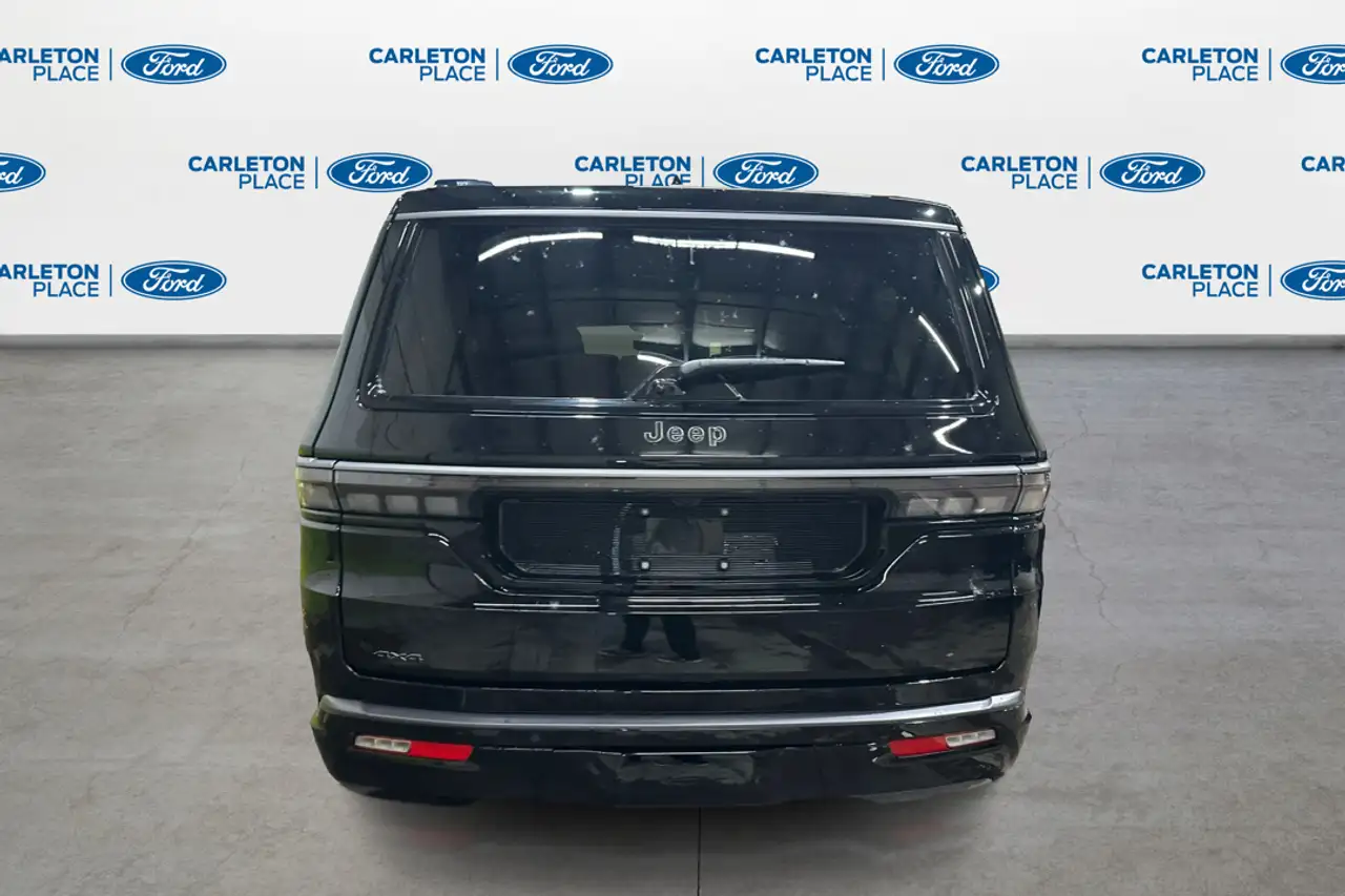 Jeep Grand Wagoneer - Image 6