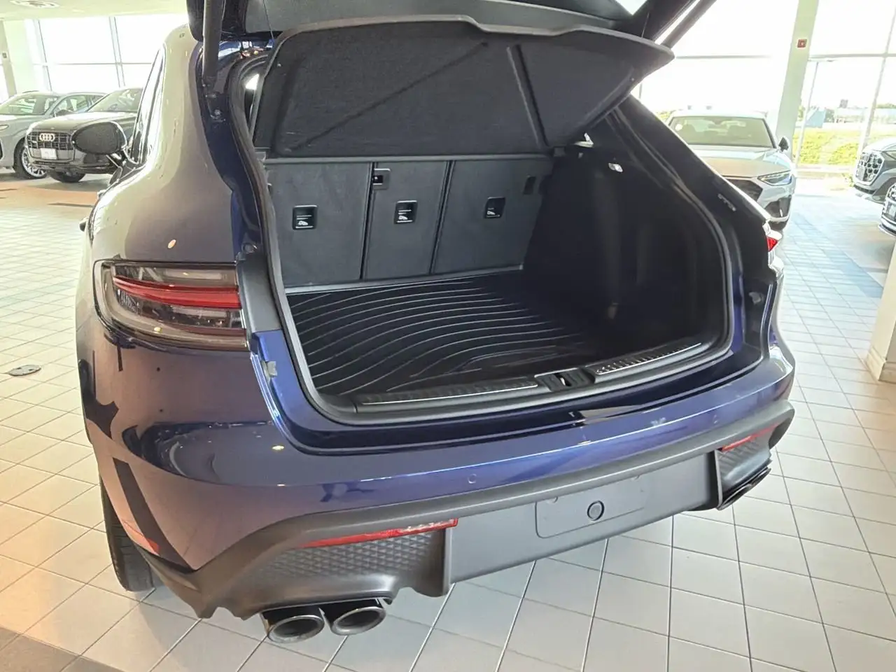 Porsche Macan - Image 32