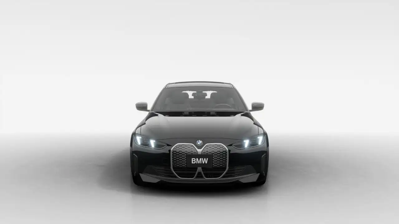 BMW i4 - Image 3