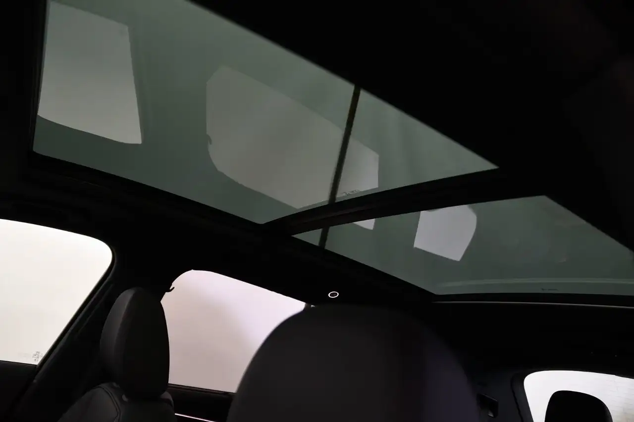 Audi Q7 - Image 18