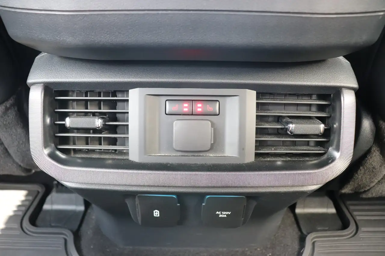 Ford F-150 - Image 19