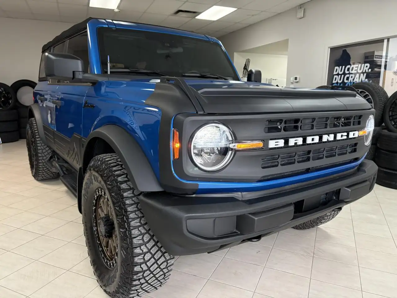 Ford Bronco - Image 9