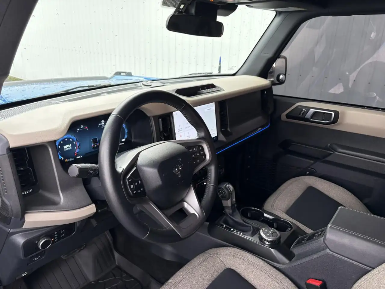 Ford Bronco - Image 13
