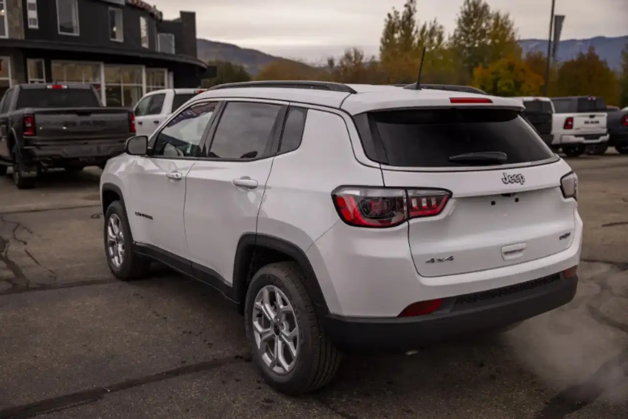 Jeep Compass - Image 20