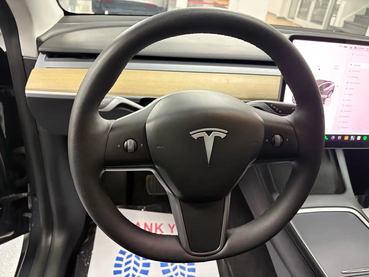 Tesla Model Y - Image 11