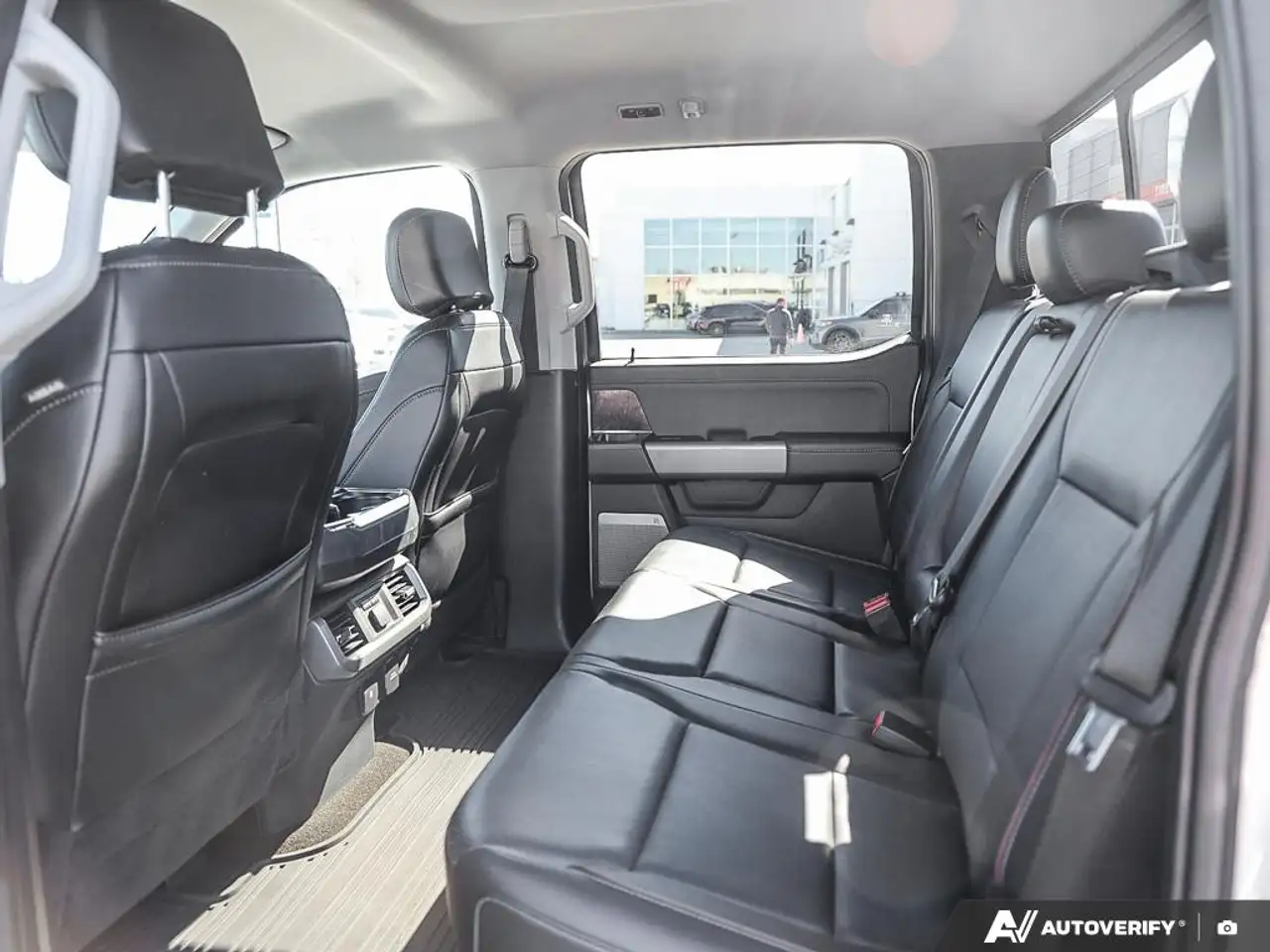 Ford F-150 - Image 24