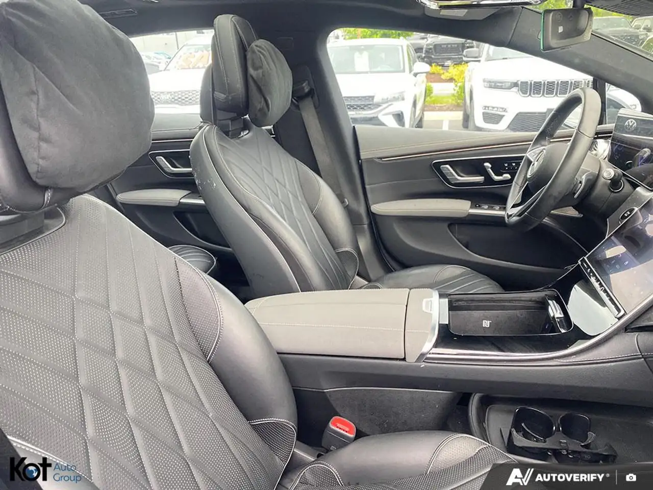 Mercedes-Benz EQS - Image 21