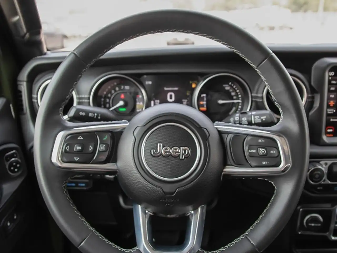 Jeep Wrangler - Image 14