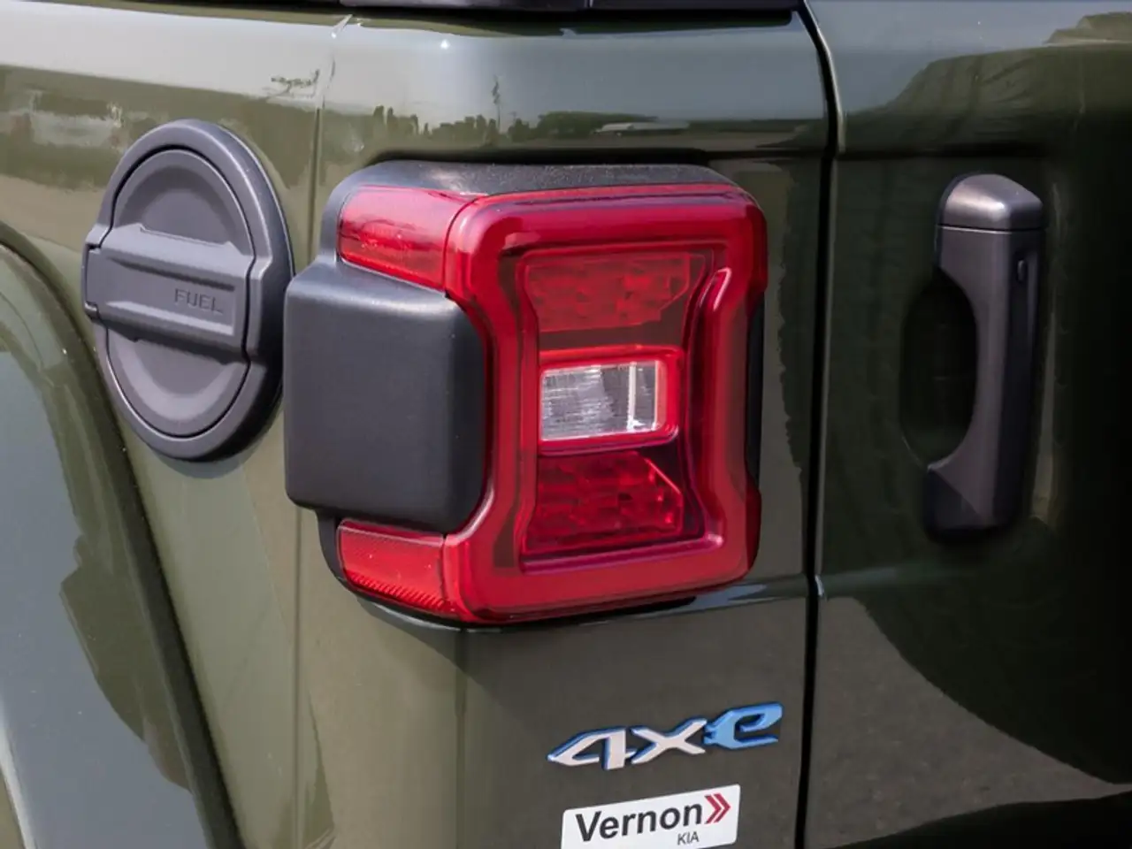 Jeep Wrangler - Image 12