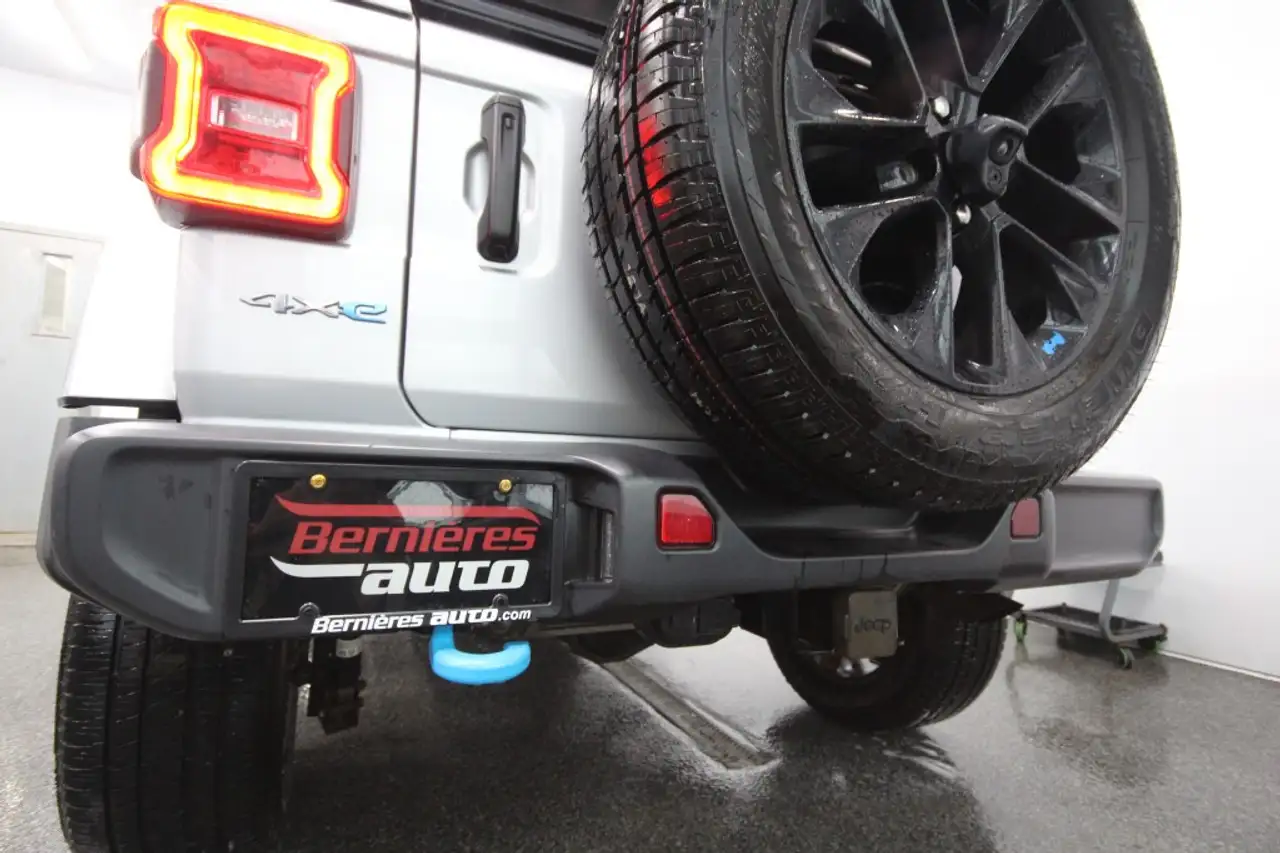 Jeep Wrangler - Image 30