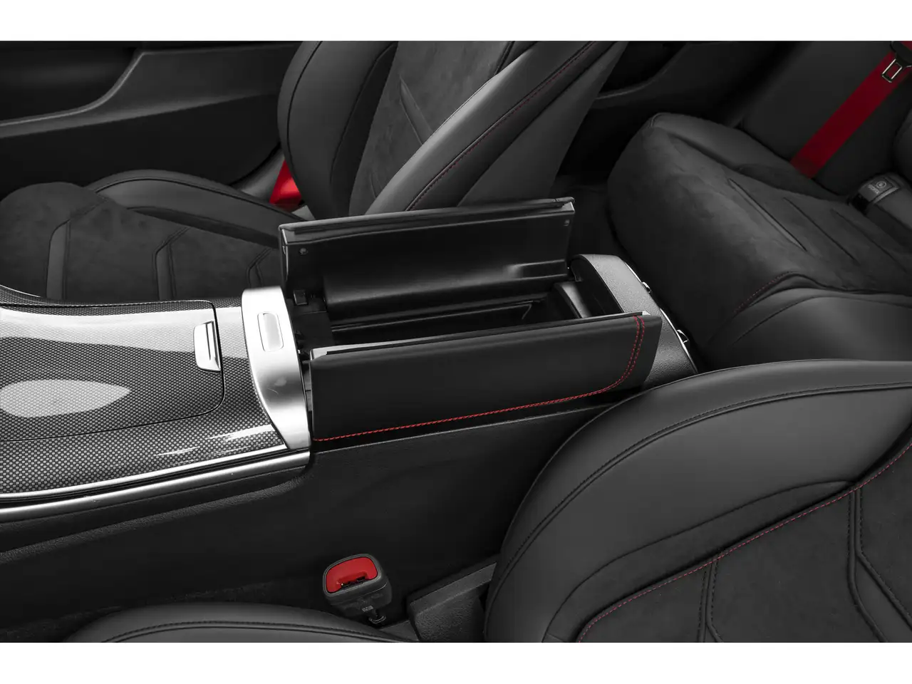 Mercedes-Benz C-Class - Image 9
