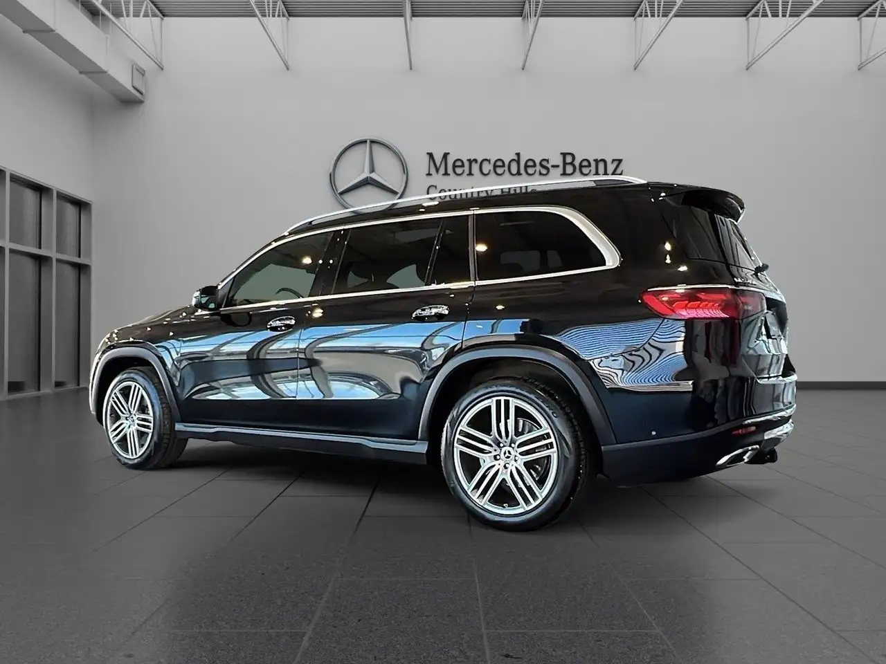 Mercedes-Benz GLS - Image 14