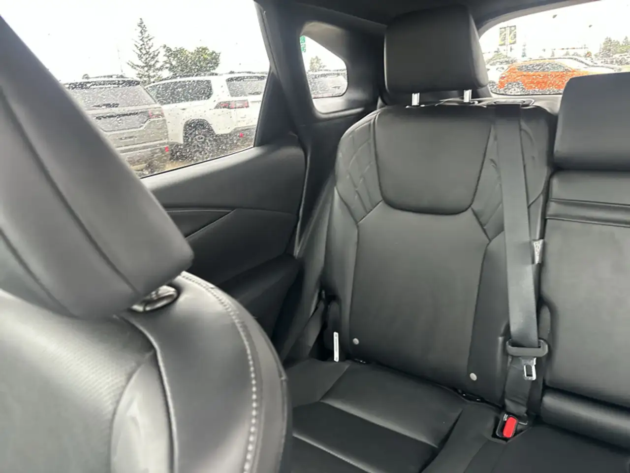 Lexus RX - Image 12
