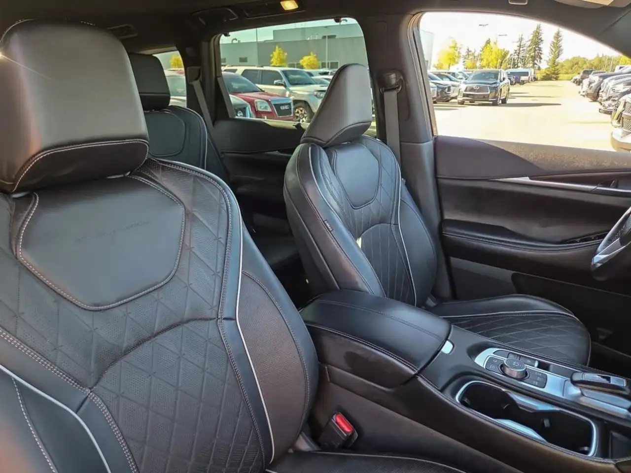 Infiniti QX60 - Image 21