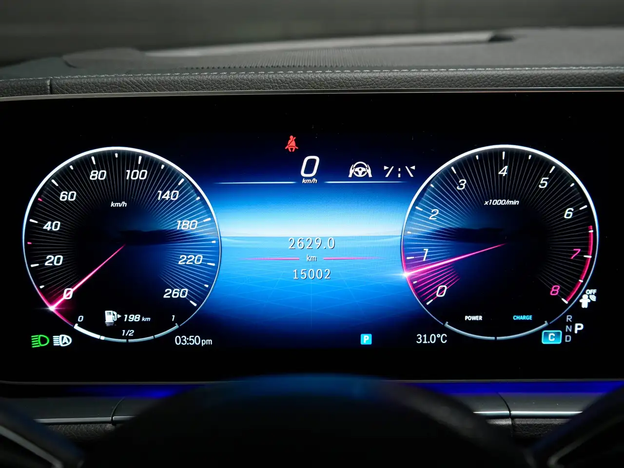 Mercedes-Benz GLE - Image 21