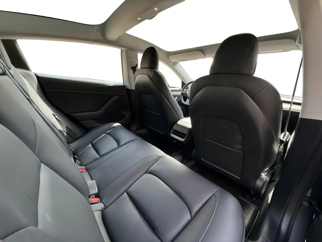 Tesla Model 3 - Image 21