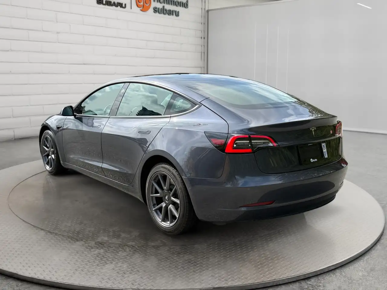 Tesla Model 3 - Image 7